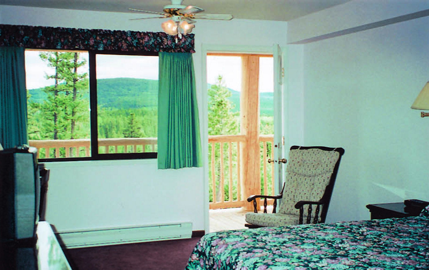 Spruce Hill Resort & Spa 108 Mile Ranch Extérieur photo